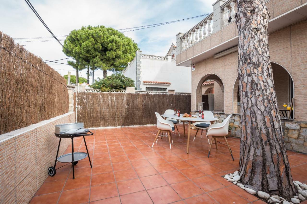Casa Samara Villa Castelldefels Exterior foto